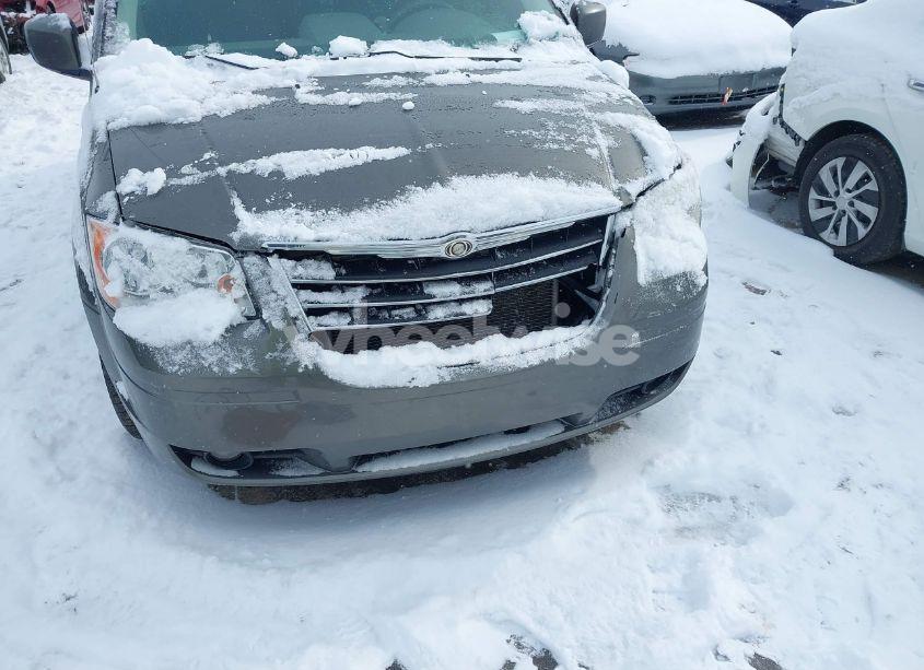 Photo 6 of 2010 Chrysler Town & COUNTRY TOURING (VIN 2A4RR5D1XAR270903)