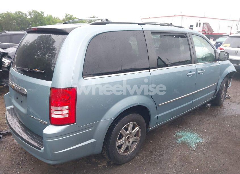 Photo 4 of 2010 Chrysler Town & COUNTRY TOURING (VIN 2A4RR5D1XAR289547)