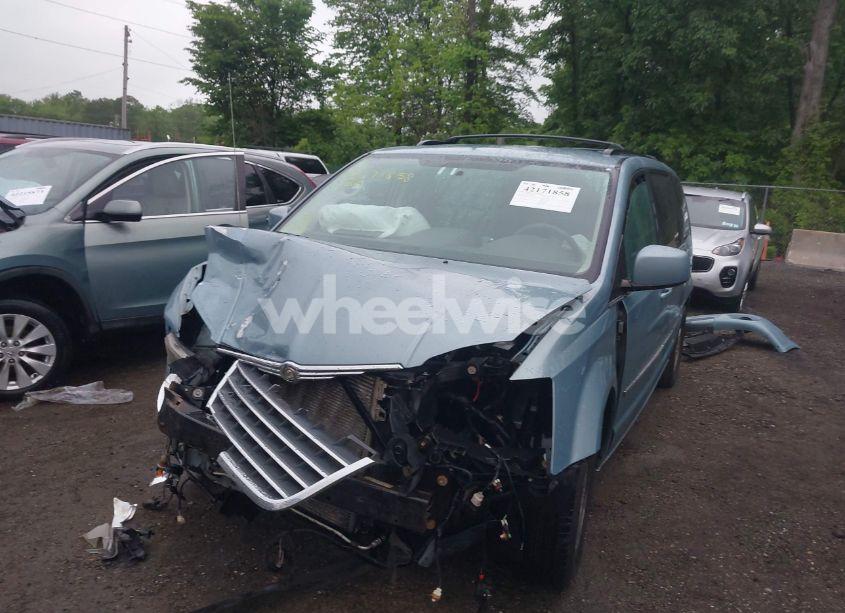 Photo 6 of 2010 Chrysler Town & COUNTRY TOURING (VIN 2A4RR5D1XAR289547)