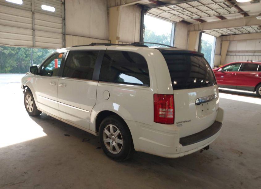 Photo 3 of 2010 Chrysler Town & COUNTRY TOURING (VIN 2A4RR5D1XAR305438)