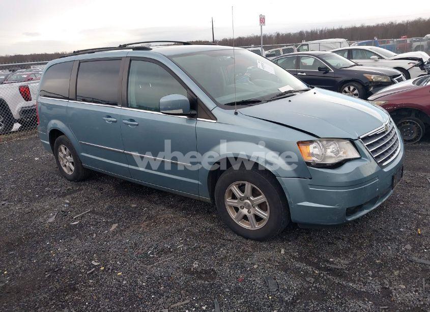 2010 Chrysler Town & COUNTRY TOURING (VIN 2A4RR5D1XAR460734) main photo