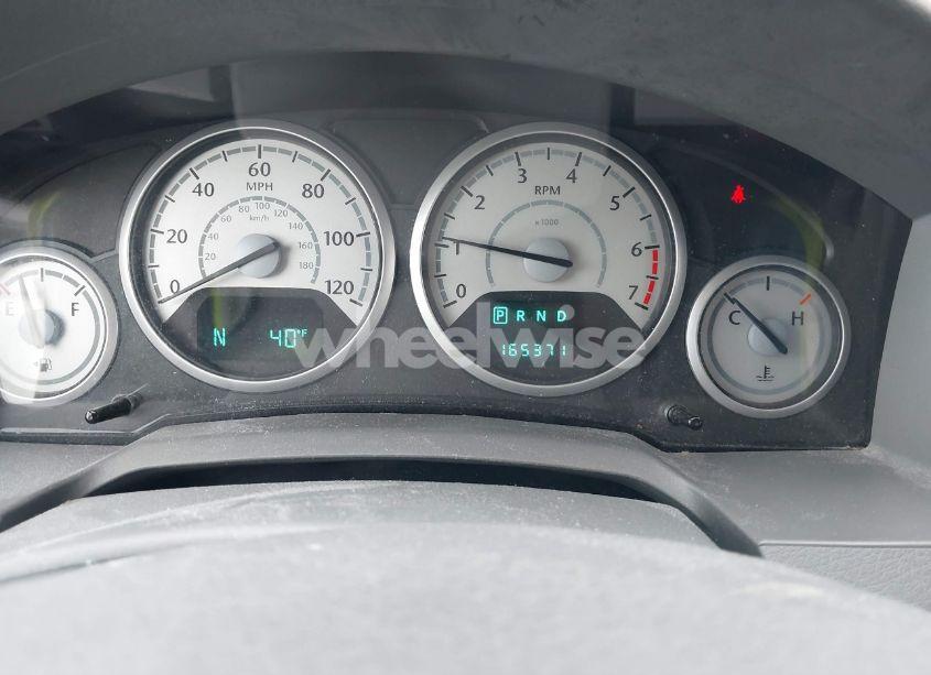 Photo 7 of 2010 Chrysler Town & COUNTRY TOURING (VIN 2A4RR5D1XAR460734)