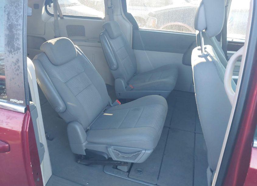 Photo 8 of 2010 Chrysler Town & COUNTRY TOURING (VIN 2A4RR5D1XAR491935)