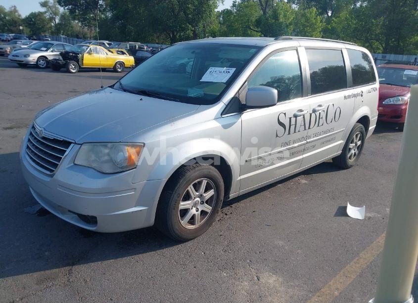 Photo 2 of 2010 Chrysler Town & COUNTRY TOURING (VIN 2A4RR5D1XAR492034)