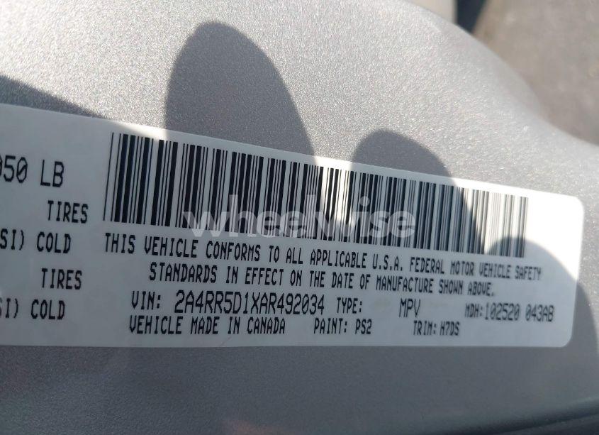 Photo 9 of 2010 Chrysler Town & COUNTRY TOURING (VIN 2A4RR5D1XAR492034)