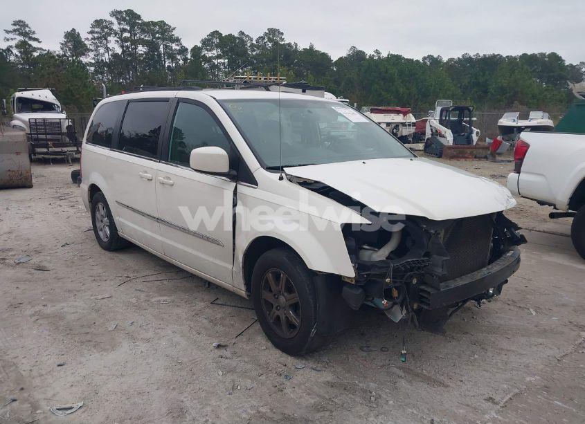 2011 Chrysler Town & COUNTRY TOURING (VIN 2A4RR5DG0BR681944) main photo