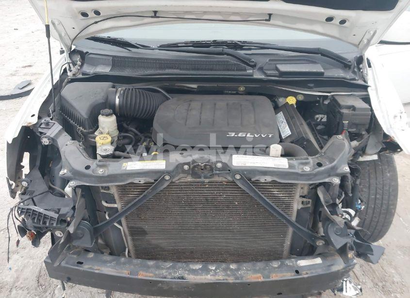 Photo 10 of 2011 Chrysler Town & COUNTRY TOURING (VIN 2A4RR5DG0BR681944)