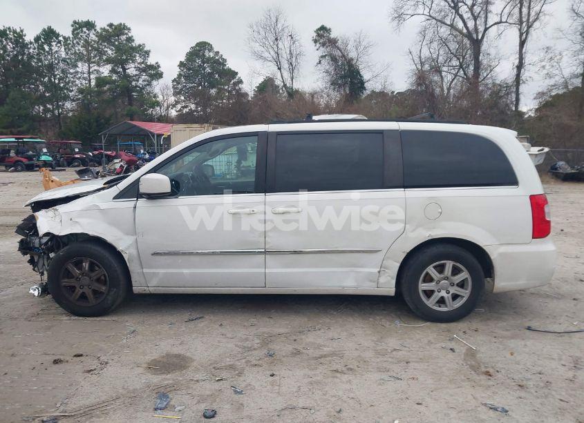 Photo 14 of 2011 Chrysler Town & COUNTRY TOURING (VIN 2A4RR5DG0BR681944)