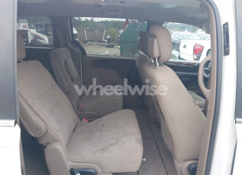 Photo 8 of 2011 Chrysler Town & COUNTRY TOURING (VIN 2A4RR5DG0BR681944)