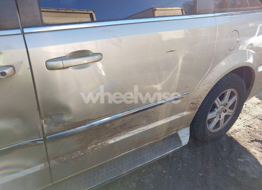 Photo 14 of 2011 Chrysler Town & COUNTRY TOURING (VIN 2A4RR5DG0BR784698)