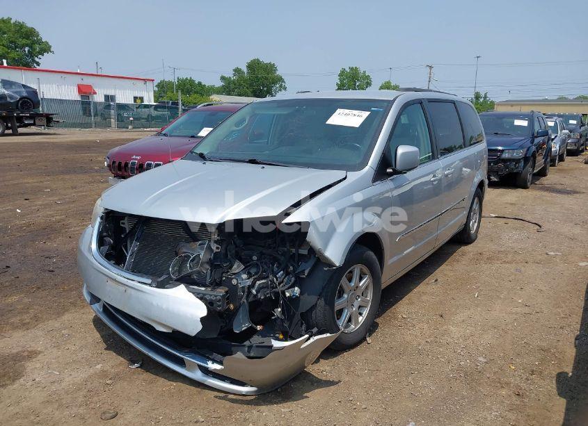 Photo 2 of 2011 Chrysler Town & COUNTRY TOURING (VIN 2A4RR5DG0BR798312)