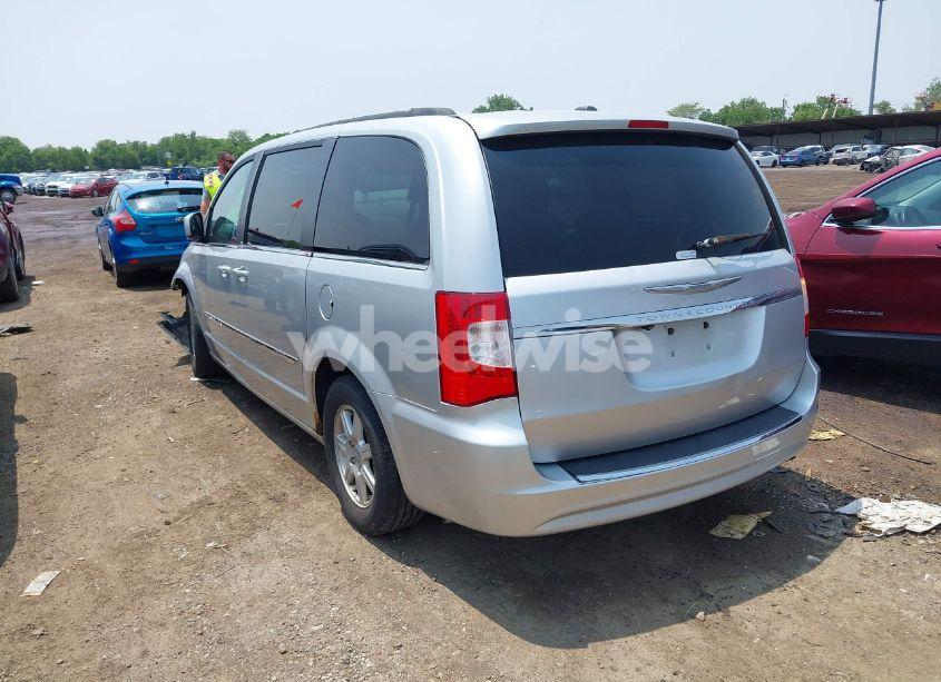 Photo 3 of 2011 Chrysler Town & COUNTRY TOURING (VIN 2A4RR5DG0BR798312)