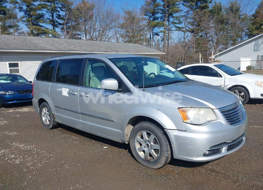 2011 Chrysler Town & COUNTRY TOURING (VIN 2A4RR5DG1BR607335) main photo