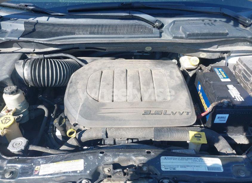 Photo 10 of 2011 Chrysler Town & COUNTRY TOURING (VIN 2A4RR5DG1BR607335)