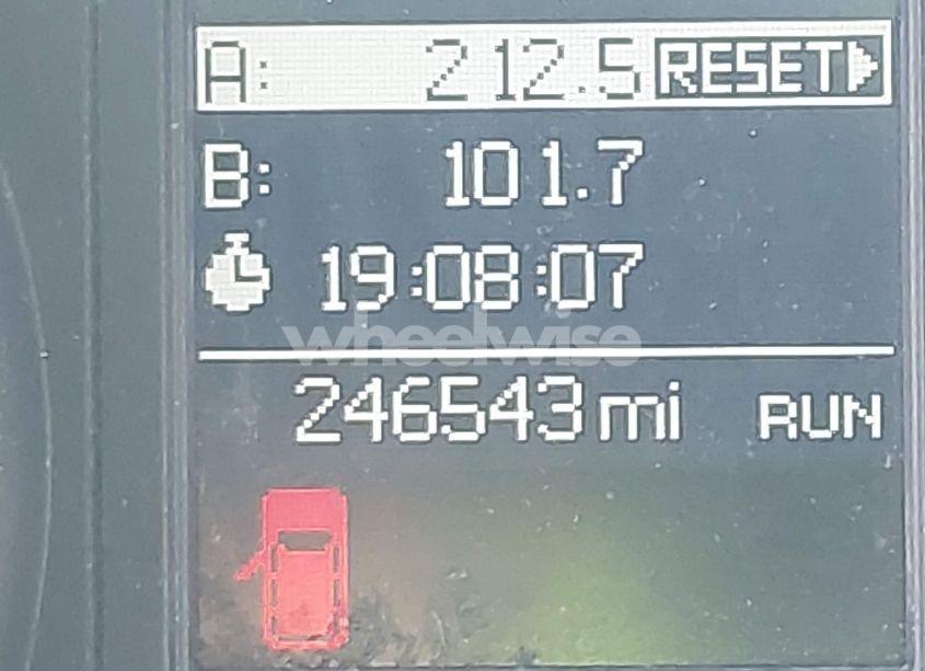 Photo 15 of 2011 Chrysler Town & COUNTRY TOURING (VIN 2A4RR5DG1BR607335)