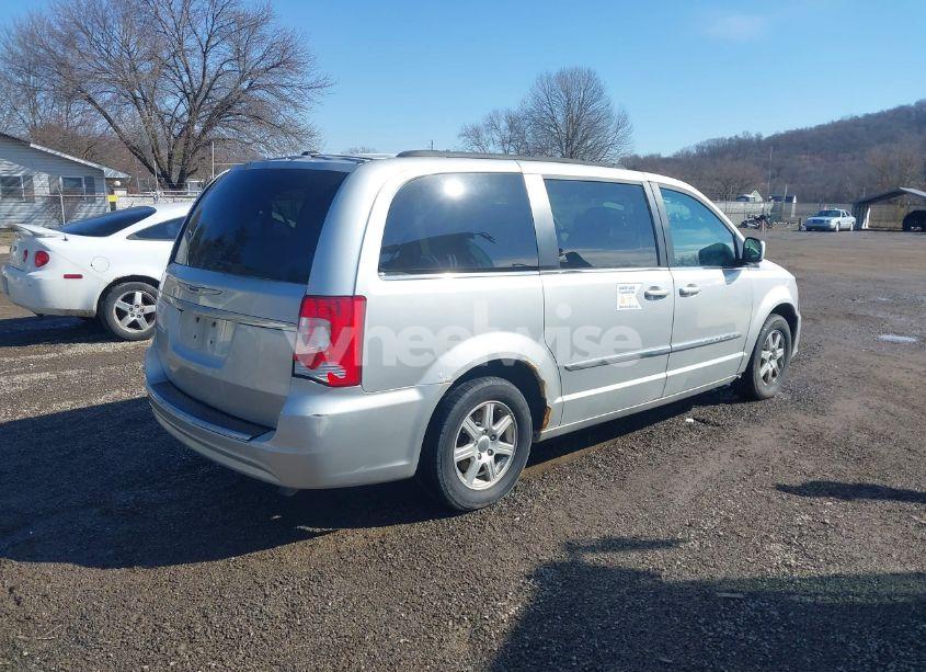 Photo 4 of 2011 Chrysler Town & COUNTRY TOURING (VIN 2A4RR5DG1BR607335)