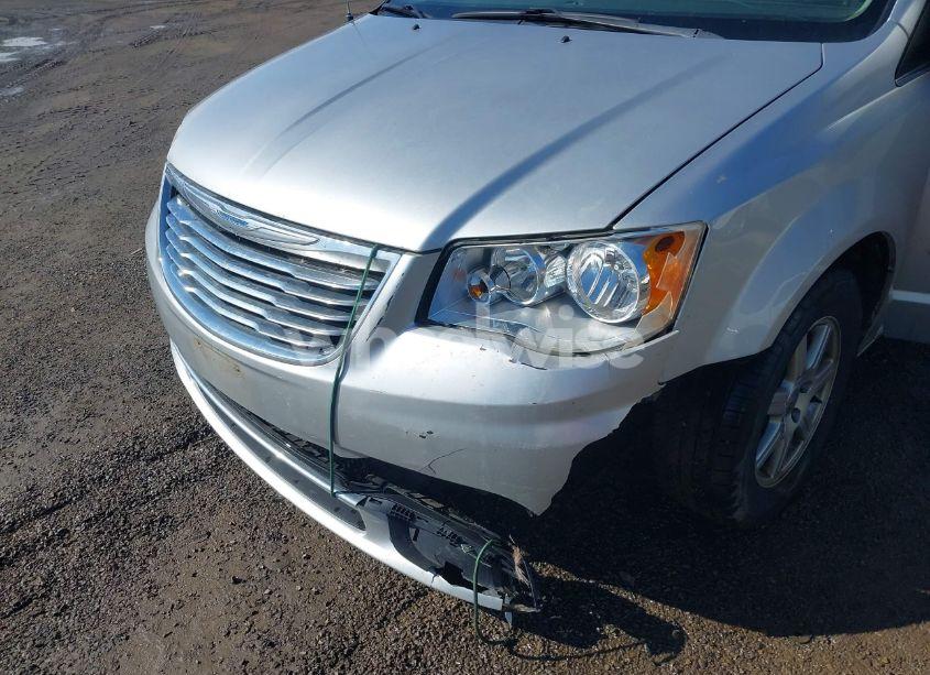 Photo 6 of 2011 Chrysler Town & COUNTRY TOURING (VIN 2A4RR5DG1BR607335)