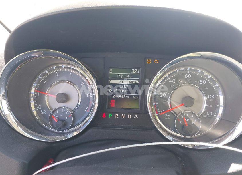 Photo 7 of 2011 Chrysler Town & COUNTRY TOURING (VIN 2A4RR5DG1BR607335)