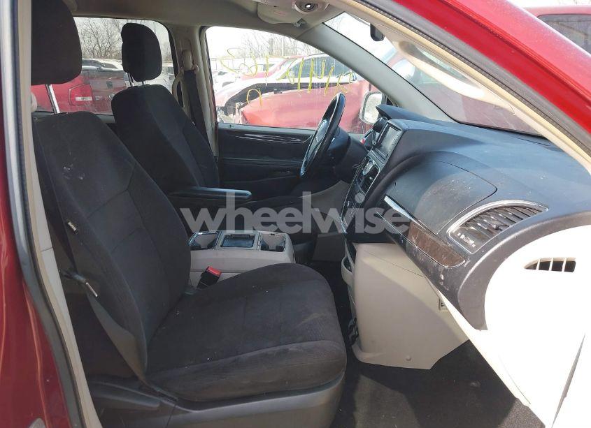 Photo 5 of 2011 Chrysler Town & COUNTRY TOURING (VIN 2A4RR5DG1BR612325)