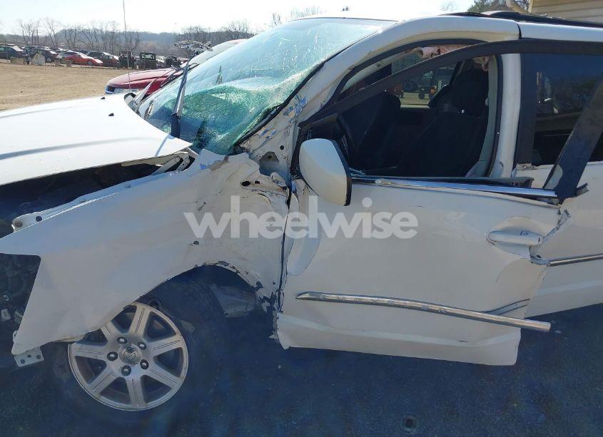 Photo 20 of 2011 Chrysler Town & COUNTRY TOURING (VIN 2A4RR5DG1BR712151)