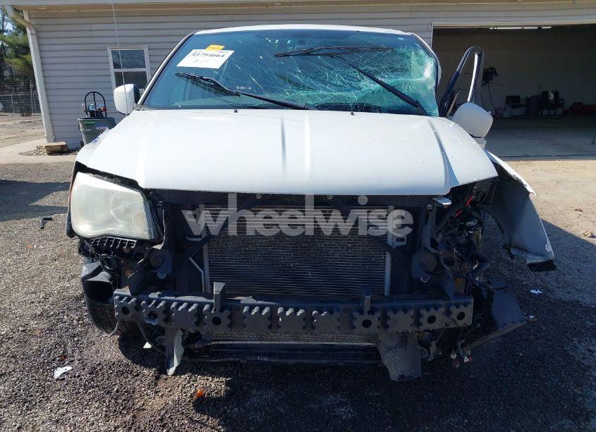 Photo 6 of 2011 Chrysler Town & COUNTRY TOURING (VIN 2A4RR5DG1BR712151)