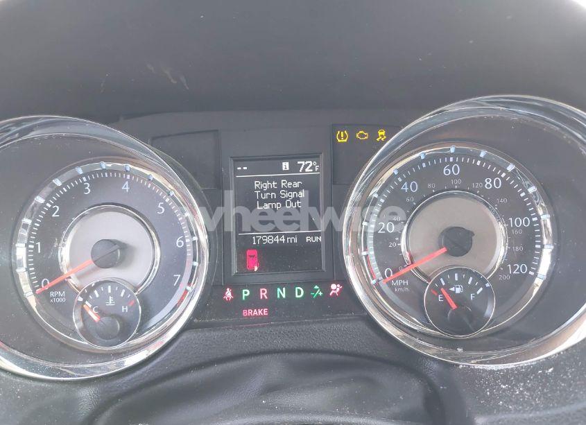 Photo 7 of 2011 Chrysler Town & COUNTRY TOURING (VIN 2A4RR5DG1BR712151)