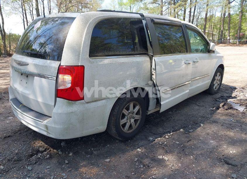 Photo 4 of 2011 Chrysler Town & COUNTRY TOURING (VIN 2A4RR5DG1BR727331)