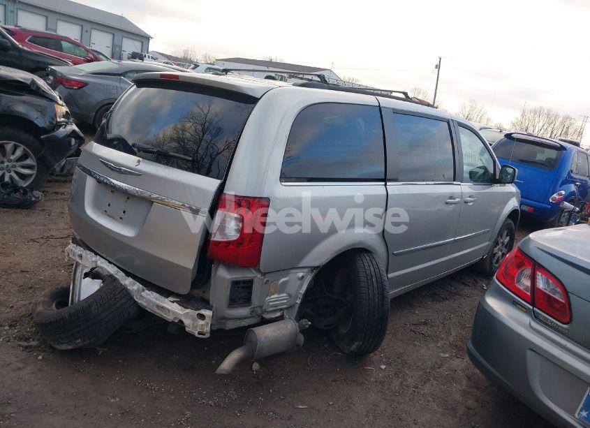 Photo 13 of 2011 Chrysler Town & COUNTRY TOURING (VIN 2A4RR5DG1BR771619)