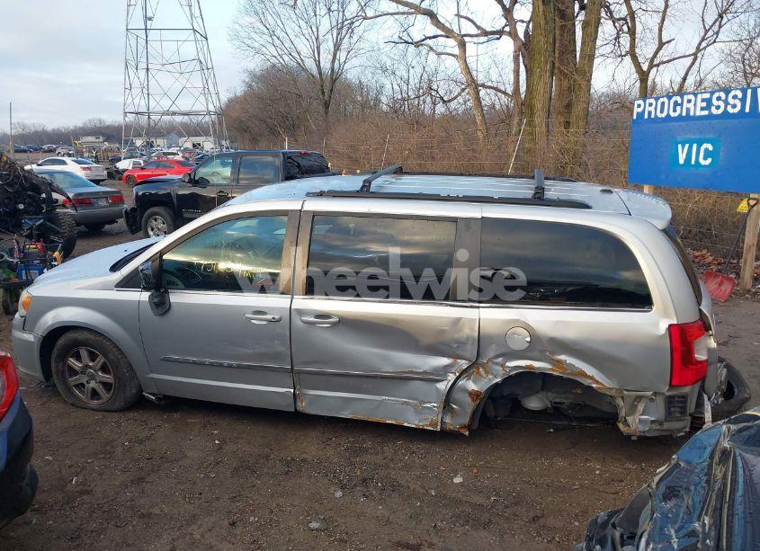 Photo 14 of 2011 Chrysler Town & COUNTRY TOURING (VIN 2A4RR5DG1BR771619)