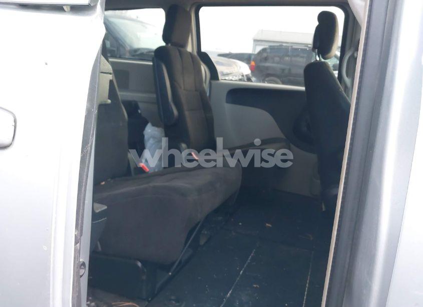 Photo 8 of 2011 Chrysler Town & COUNTRY TOURING (VIN 2A4RR5DG1BR771619)