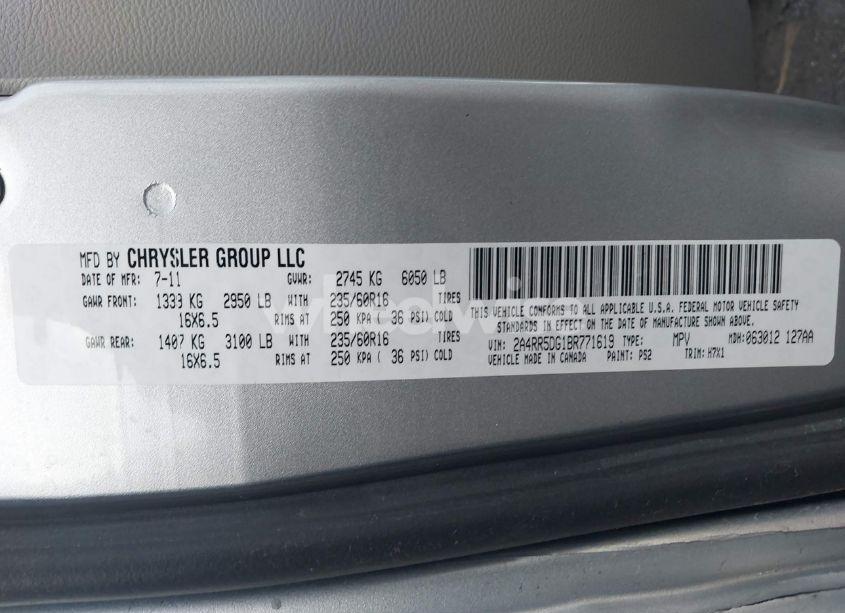 Photo 9 of 2011 Chrysler Town & COUNTRY TOURING (VIN 2A4RR5DG1BR771619)