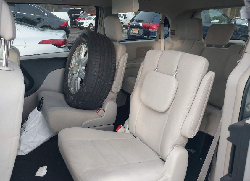 Photo 8 of 2011 Chrysler Town & COUNTRY TOURING (VIN 2A4RR5DG1BR780398)