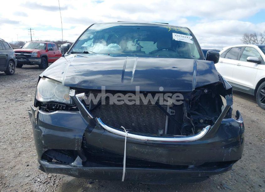 Photo 13 of 2011 Chrysler Town & COUNTRY TOURING (VIN 2A4RR5DG1BR801721)