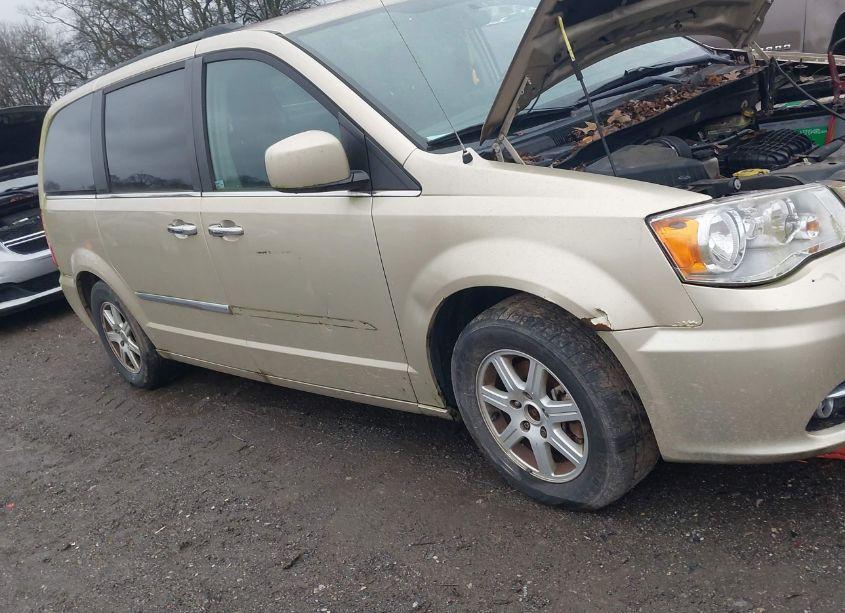 Photo 6 of 2011 Chrysler Town & COUNTRY TOURING (VIN 2A4RR5DG2BR612172)