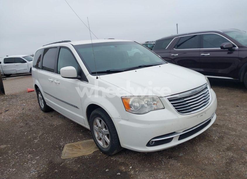 2011 Chrysler Town & COUNTRY TOURING (VIN 2A4RR5DG2BR650596) main photo