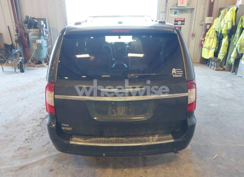 Photo 16 of 2011 Chrysler Town & COUNTRY TOURING (VIN 2A4RR5DG2BR675837)