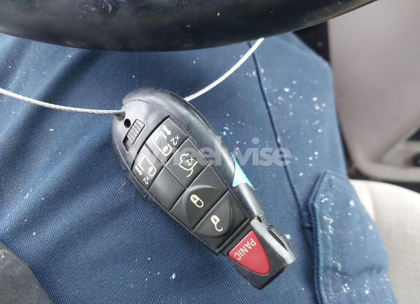 Photo 11 of 2011 Chrysler Town & COUNTRY TOURING (VIN 2A4RR5DG2BR785562)