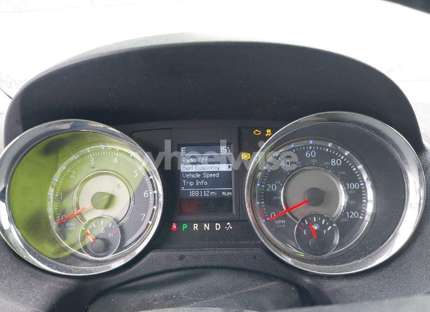 Photo 7 of 2011 Chrysler Town & COUNTRY TOURING (VIN 2A4RR5DG2BR785562)