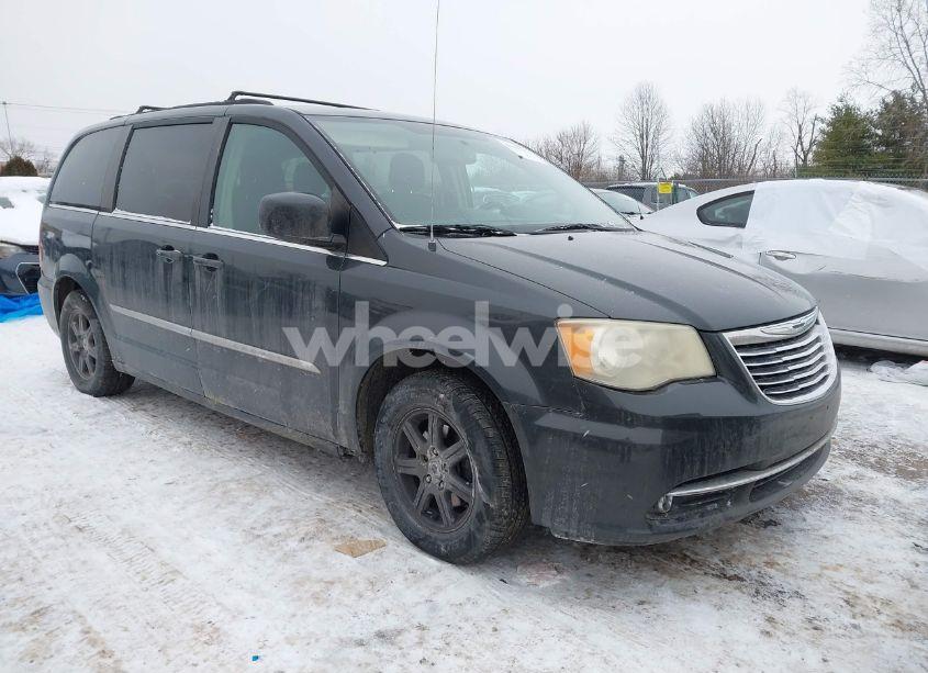 2011 Chrysler Town & COUNTRY TOURING (VIN 2A4RR5DG3BR611192) main photo