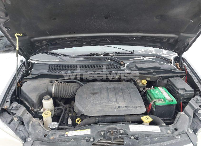 Photo 10 of 2011 Chrysler Town & COUNTRY TOURING (VIN 2A4RR5DG3BR611192)