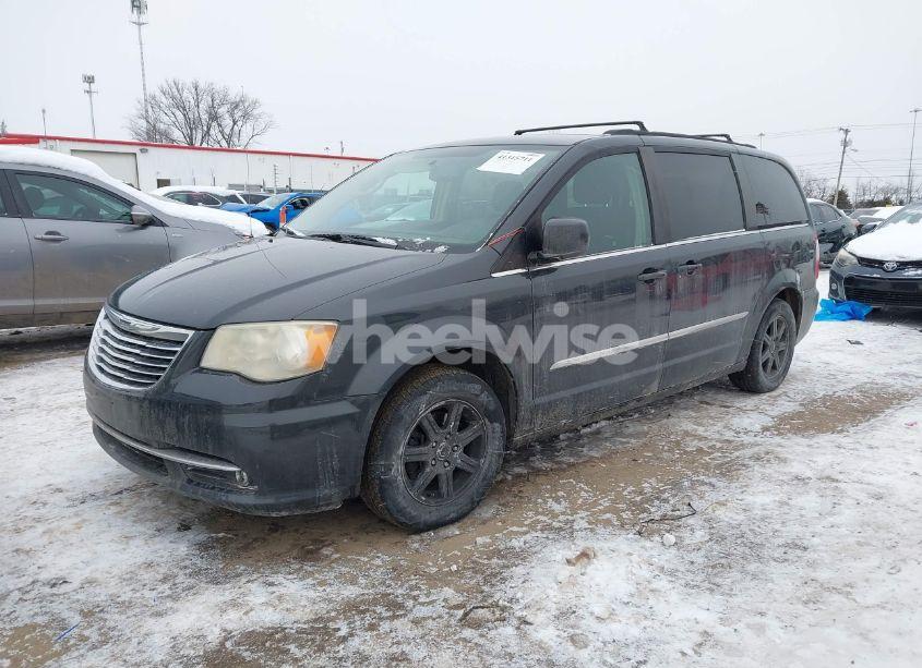 Photo 2 of 2011 Chrysler Town & COUNTRY TOURING (VIN 2A4RR5DG3BR611192)