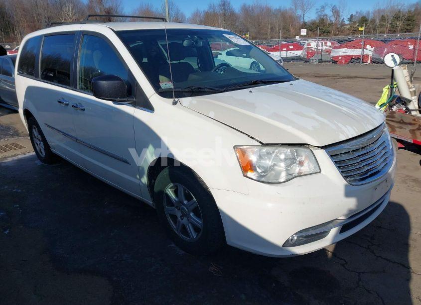 2011 Chrysler Town & COUNTRY TOURING (VIN 2A4RR5DG3BR655547) main photo