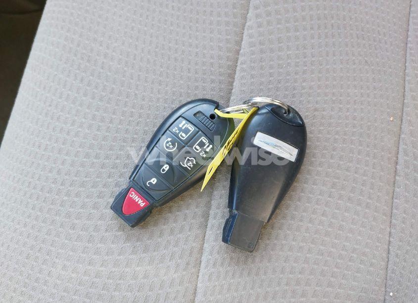 Photo 11 of 2011 Chrysler Town & COUNTRY TOURING (VIN 2A4RR5DG3BR655547)