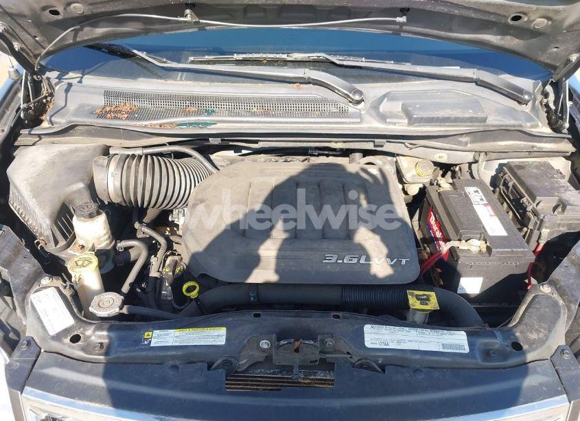 Photo 10 of 2011 Chrysler Town & COUNTRY TOURING (VIN 2A4RR5DG3BR667097)