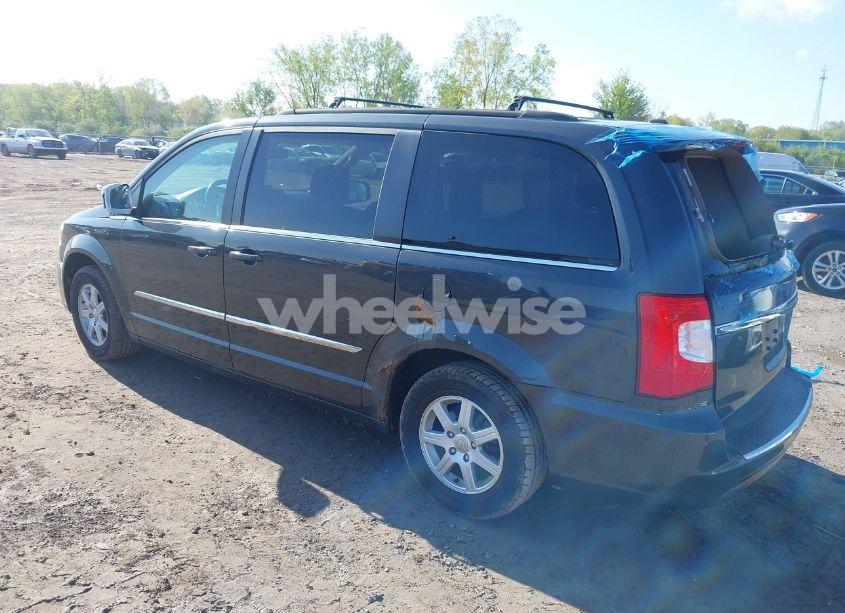 Photo 3 of 2011 Chrysler Town & COUNTRY TOURING (VIN 2A4RR5DG3BR667097)