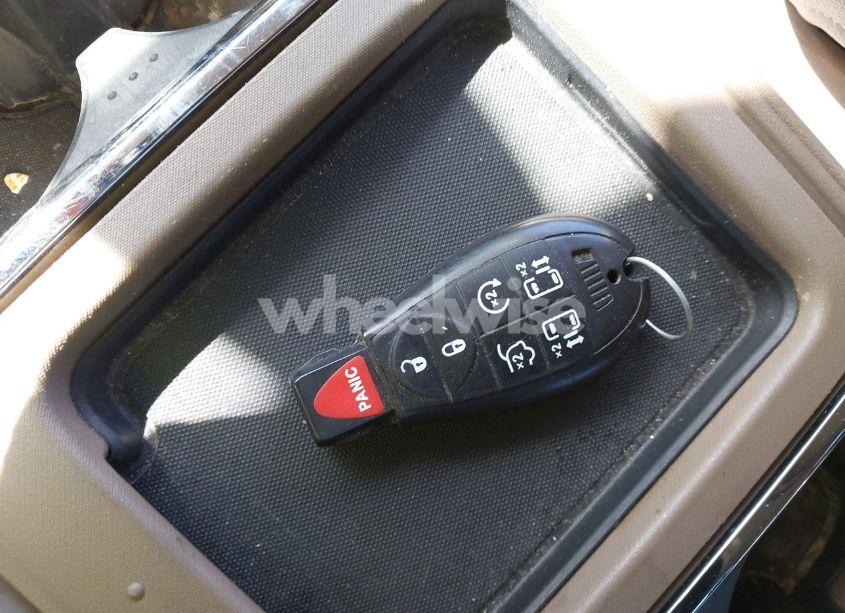 Photo 11 of 2011 Chrysler Town & COUNTRY TOURING (VIN 2A4RR5DG3BR688046)