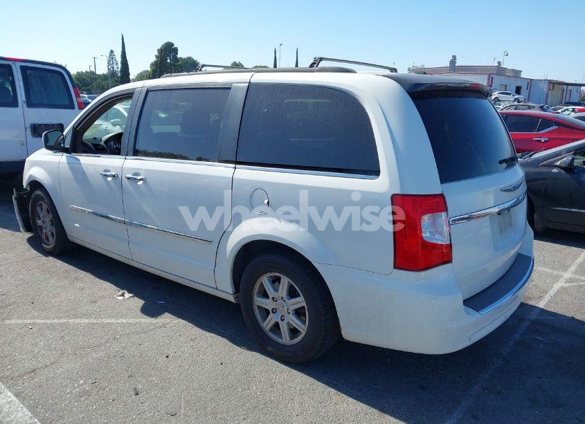 Photo 3 of 2011 Chrysler Town & COUNTRY TOURING (VIN 2A4RR5DG3BR688046)
