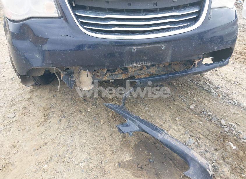 Photo 6 of 2011 Chrysler Town & COUNTRY TOURING (VIN 2A4RR5DG3BR712359)