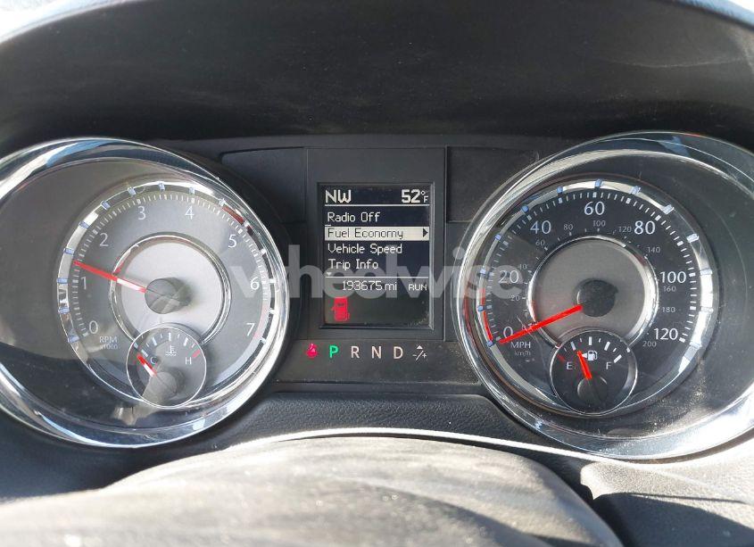 Photo 7 of 2011 Chrysler Town & COUNTRY TOURING (VIN 2A4RR5DG3BR723359)