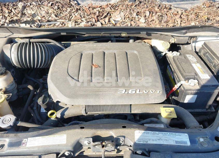 Photo 10 of 2011 Chrysler Town & COUNTRY TOURING (VIN 2A4RR5DG3BR734507)